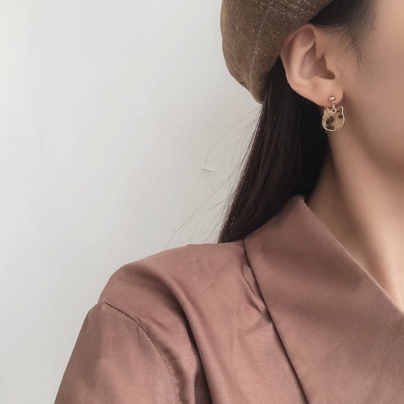 Kitty Cat Head Leopard Fabric Earrings - Picture 7 of 15